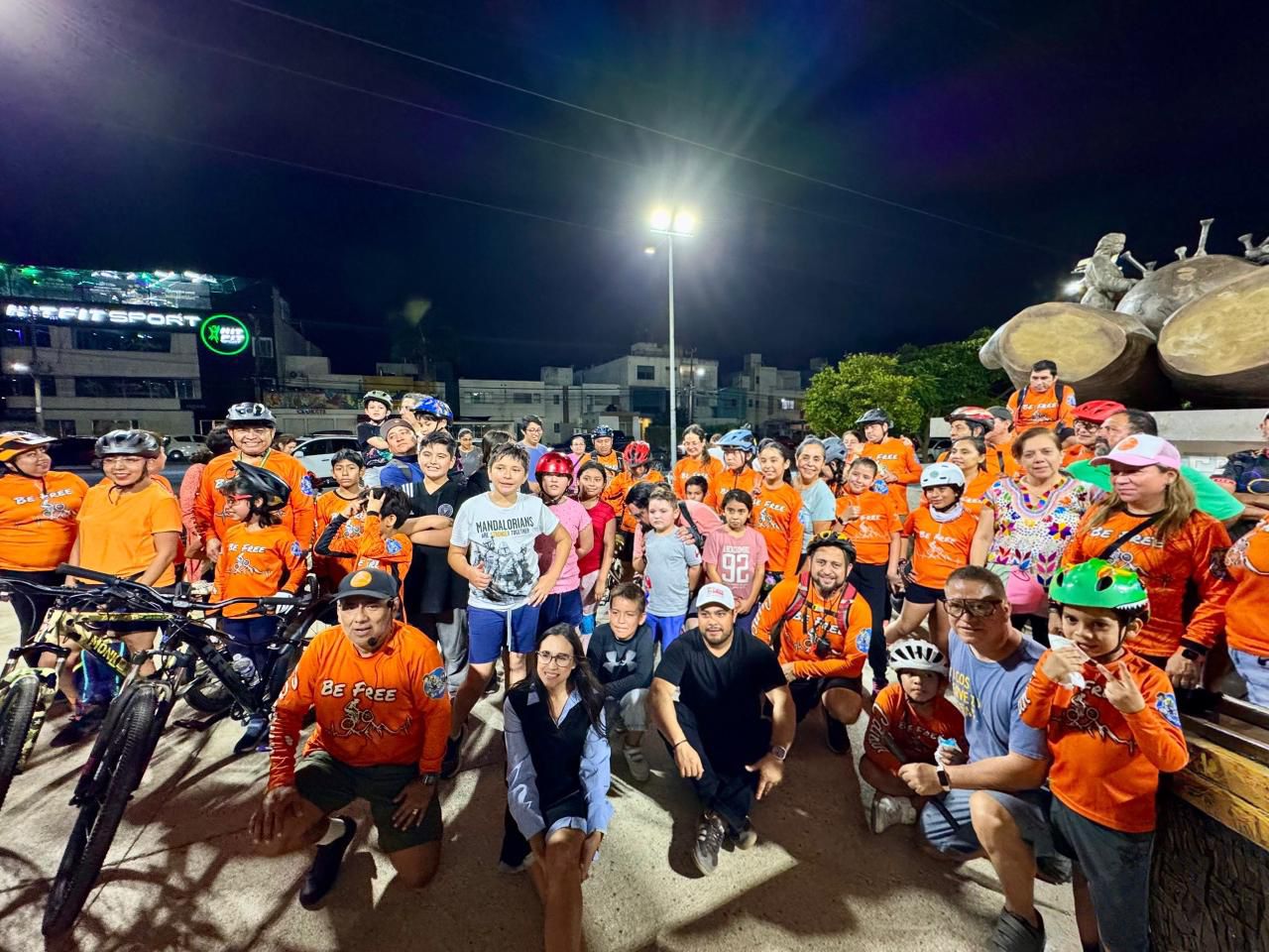 uploads/6/32/01 (2821).Jpeg